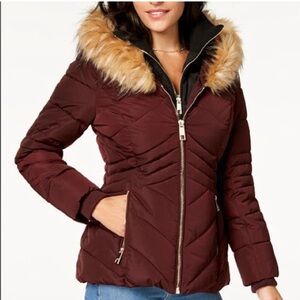 GUESS Faux-Fur-Trim Hooded Puffer Coat Burgundy Size Smalll
